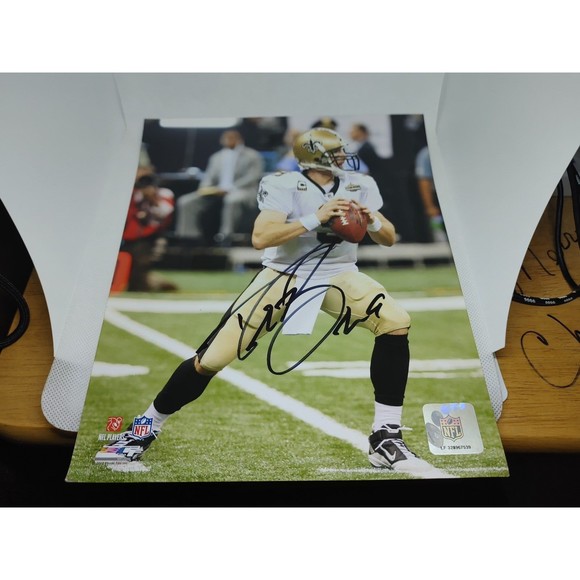 Drew Brees Autographed New Orleans Saints 8 x 10 Photo COA - Picture 1 of 5